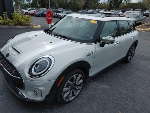 2022 MINI Clubman Cooper S