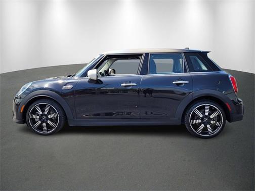 2023 MINI Hardtop