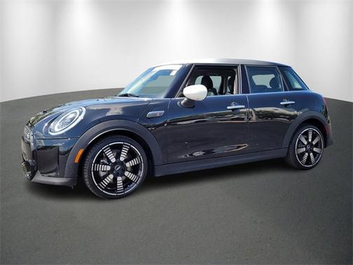 2023 MINI Hardtop