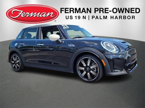 2023 MINI Hardtop