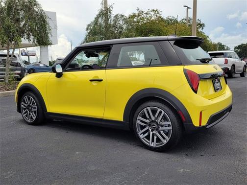 2025 MINI Hardtop