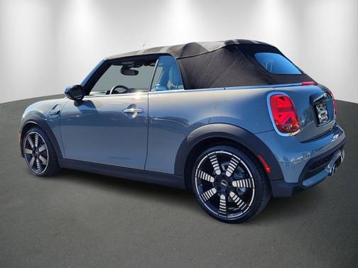 2023 MINI Convertible 