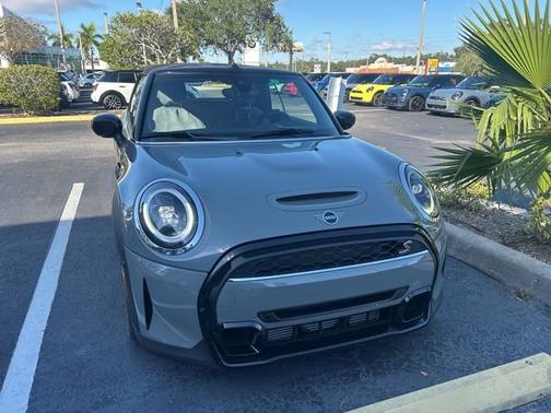 2023 MINI Convertible