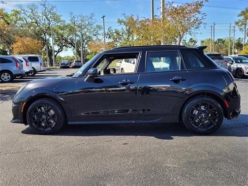 2025 MINI Hardtop 