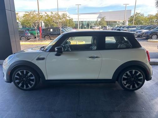 2023 MINI Hardtop 