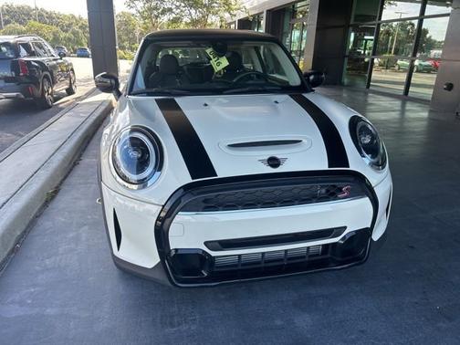 2023 MINI Hardtop 