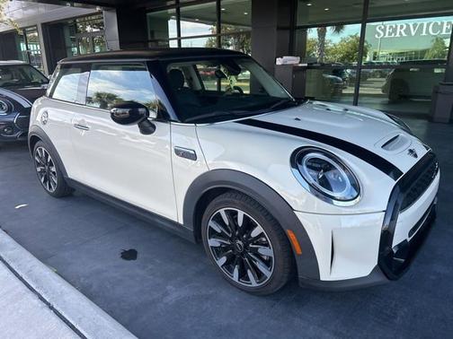 2023 MINI Hardtop 
