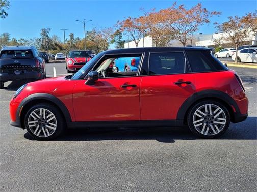 2025 MINI Hardtop