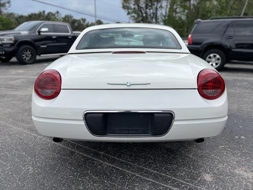 Photo 4 of 28 of 2003 Ford Thunderbird Premium