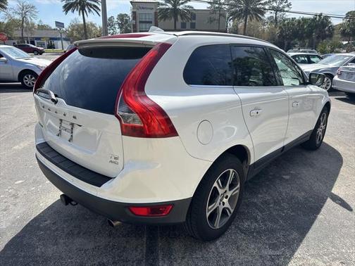 Photo 5 of 20 of 2012 Volvo XC60 T6 R-Design Platinum
