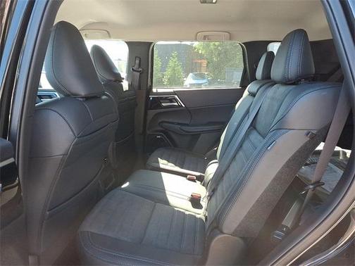 2025 Mitsubishi Outlander SE 2.5 S-AWC
