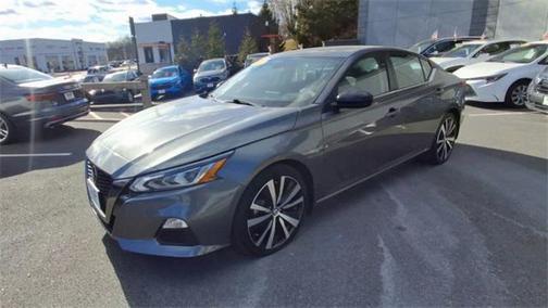 2022 Nissan Altima SR FWD