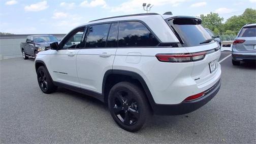 2023 Jeep Grand Cherokee Limited X