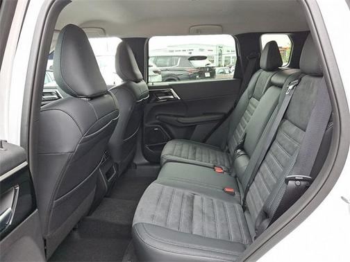 2025 Mitsubishi Outlander SE 2.5 S-AWC