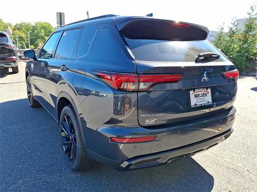 2025 Mitsubishi Outlander PHEV SEL