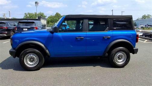 2023 Ford Bronco Base