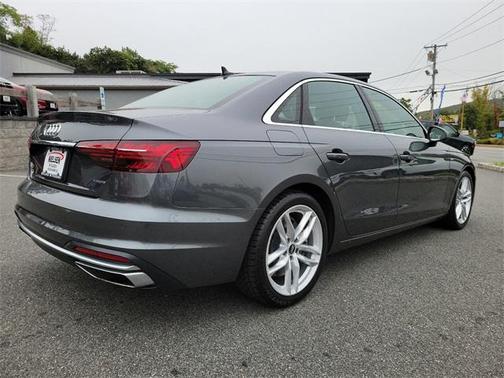 2023 Audi A4 45 S line Premium Plus