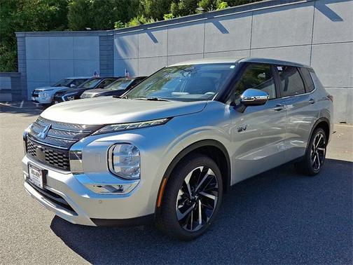 2025 Mitsubishi Outlander PHEV SE S-AWC