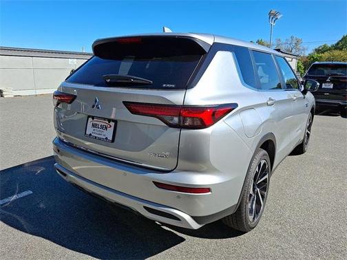 2025 Mitsubishi Outlander PHEV SE S-AWC