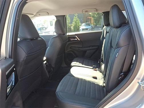 2025 Mitsubishi Outlander PHEV SE S-AWC