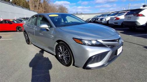 2022 Toyota Camry SE