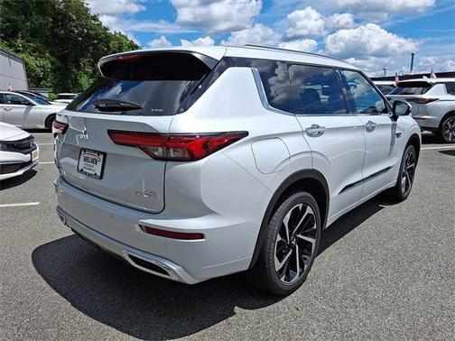 2025 Mitsubishi Outlander PHEV SEL