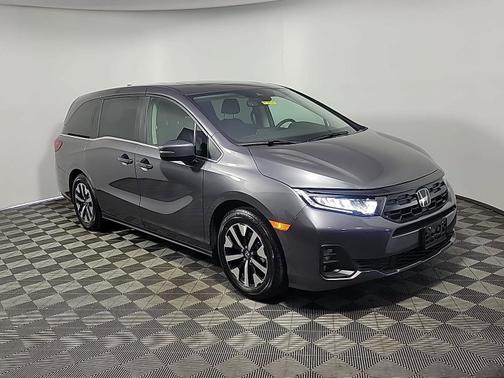 Modern Steel Metallic 2025 Honda Odyssey