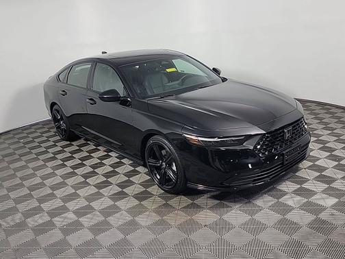 Crystal Black Pearl 2025 Honda Accord Hybrid