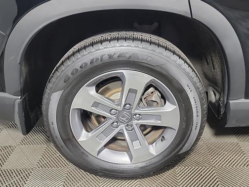 Crystal Black Pearl 2025 Honda Pilot