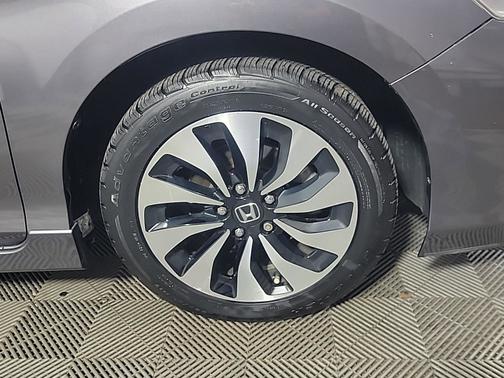 2017 Honda Accord Hybrid 