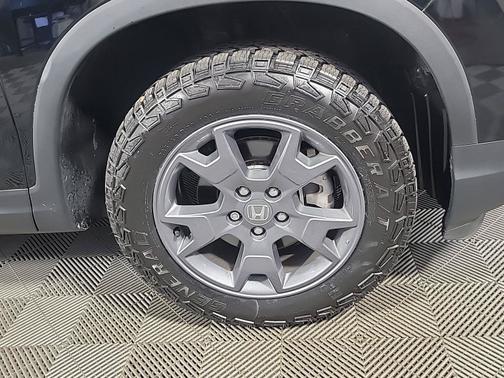 Crystal Black Pearl 2024 Honda Passport