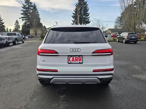 Carrara White 2025 Audi Q7 55 Premium Plus