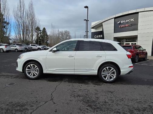 Carrara White 2025 Audi Q7 55 Premium Plus