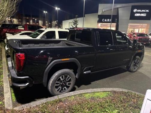 Onyx Black 2022 GMC Sierra 2500 AT4
