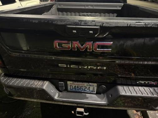 Onyx Black 2022 GMC Sierra 2500 AT4