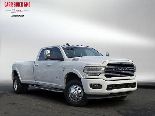 Bright White Clearcoat 2020 RAM 3500 Laramie Crew Cab 4x4 8' Box