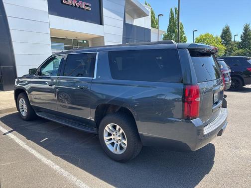 Shadow Gray Metallic 2020 Chevrolet Suburban LT