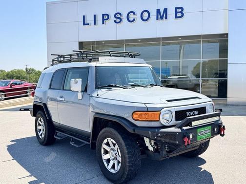 2014 Toyota FJ Cruiser Base