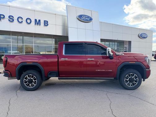 2024 GMC Sierra 2500 Denali