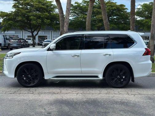 2017 Lexus LX 570 Base
