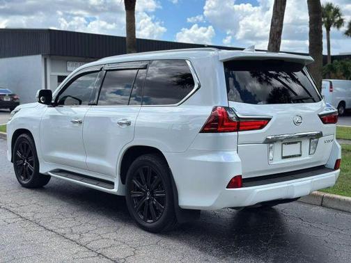 2017 Lexus LX 570 Base