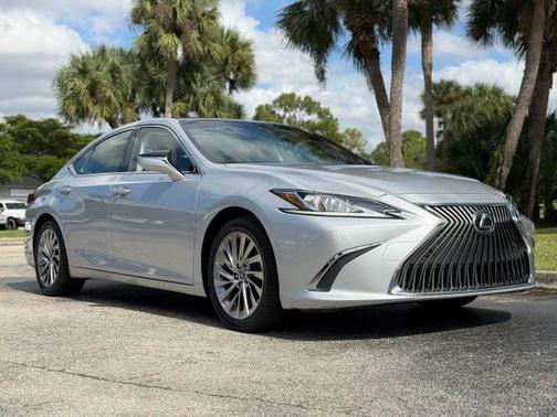 2019 Lexus ES 350 Luxury