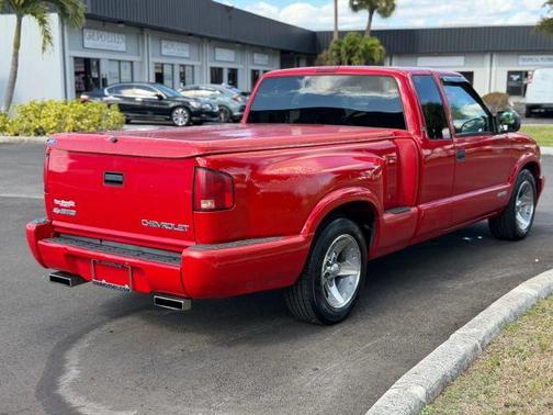 2003 Chevrolet S-10 LS 6 FT