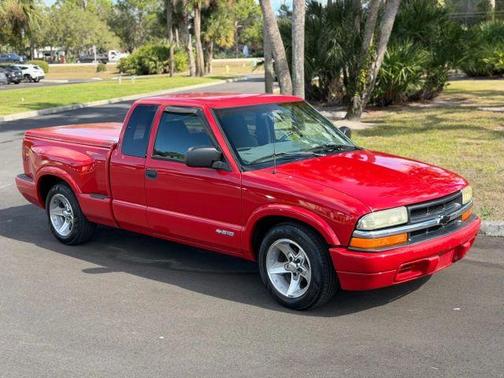2003 Chevrolet S-10 LS 6 FT