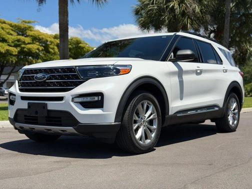 White Metallic 2020 Ford Explorer XLT