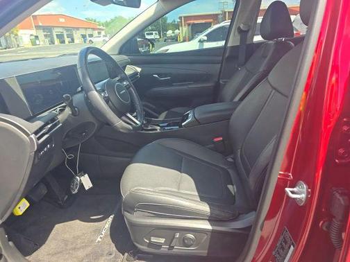 Red 2025 Hyundai TUCSON SEL Convenience