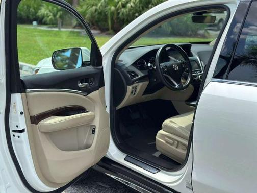2017 Acura MDX 3.5L w/Technology Package