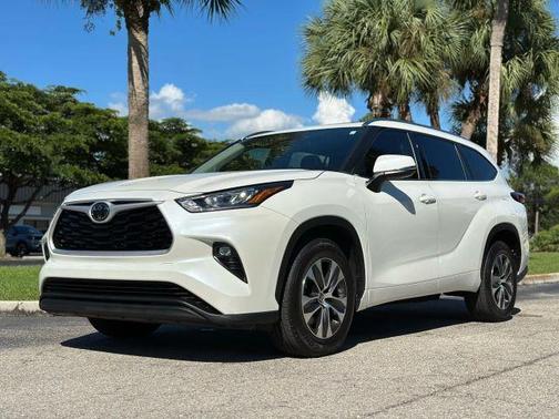 2020 Toyota Highlander XLE
