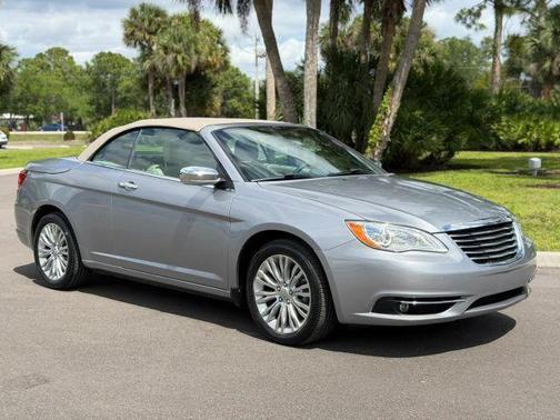 Billet Silver Metallic 2013 Chrysler 200 Limited