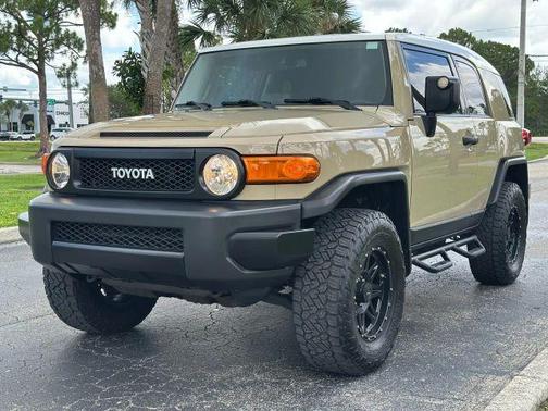 2012 Toyota FJ Cruiser Base